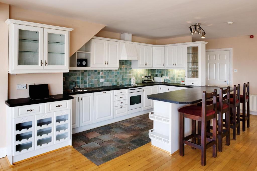 Lehinch Lodge Lahinch Εξωτερικό φωτογραφία